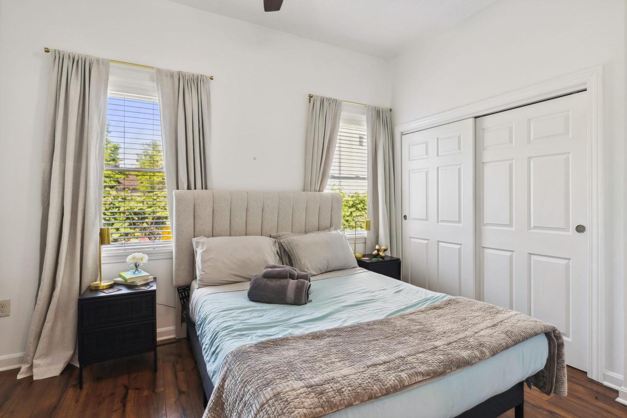 Newly Renovated Tremont Treasure I Cozy + Modern Villa Cleveland Buitenkant foto